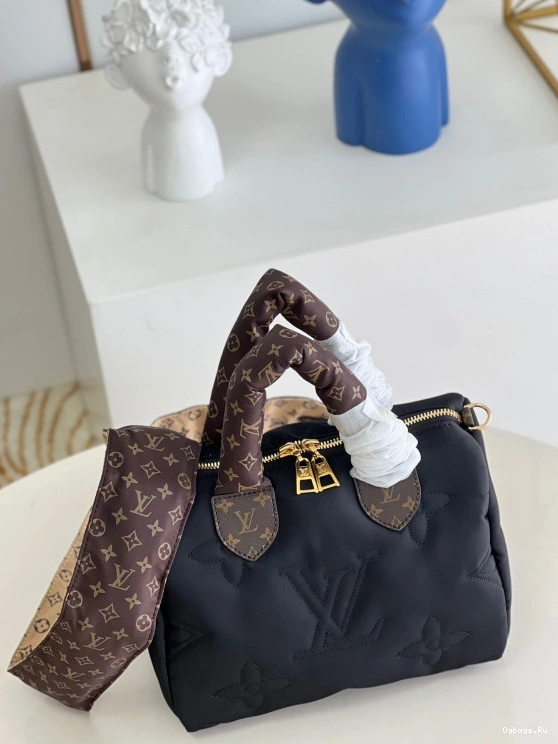 BANDOULIÈRE VUITTON SPEEDY 25 LOUIS 0129